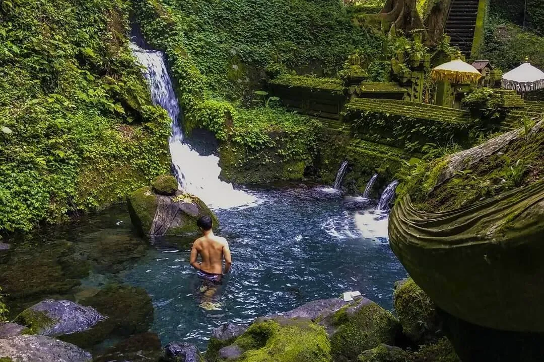 Mengening Temple Purification