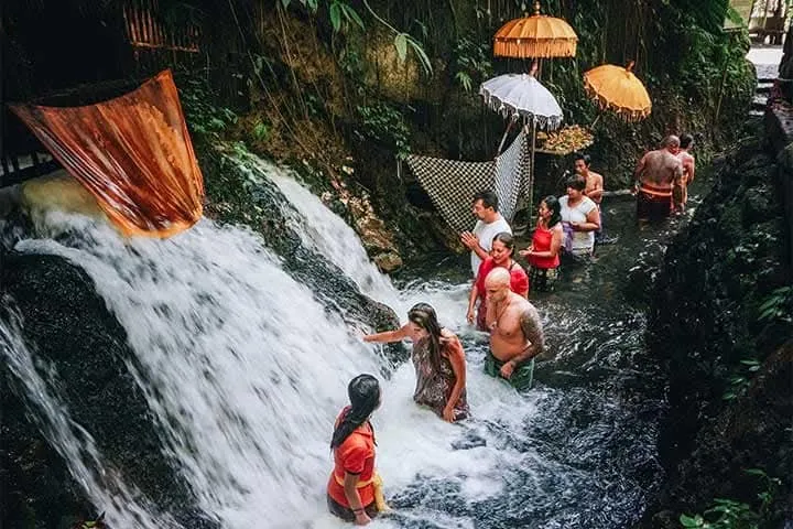 Melukat Sebatu Temple